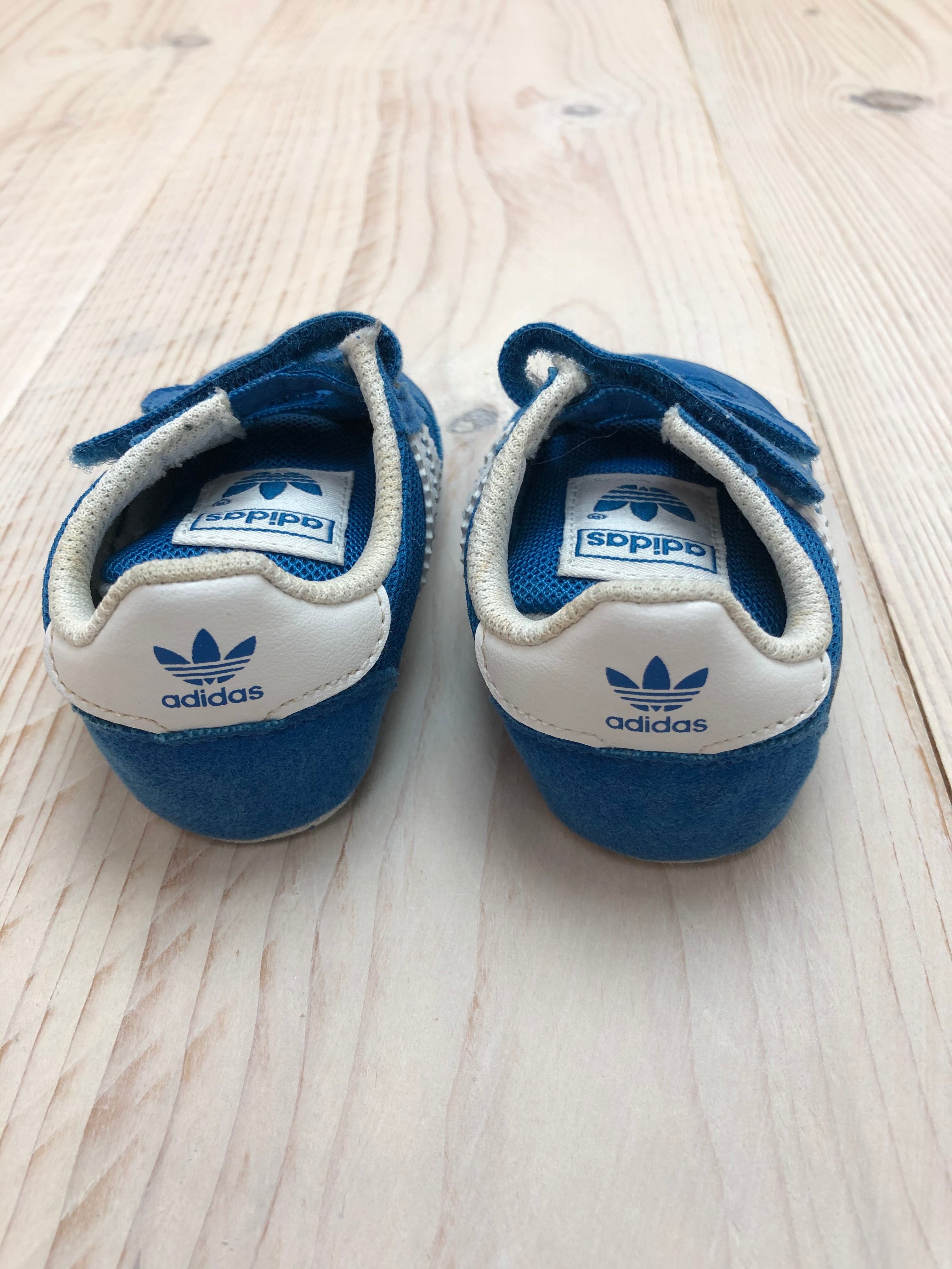 Babyschoenen Adidas schoenmaat 18